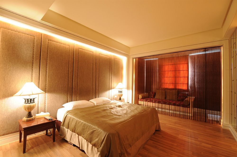 Liti Motel Taichung Exterior foto