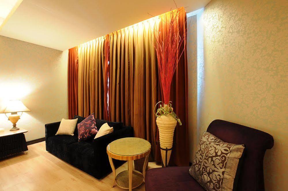 Liti Motel Taichung Exterior foto