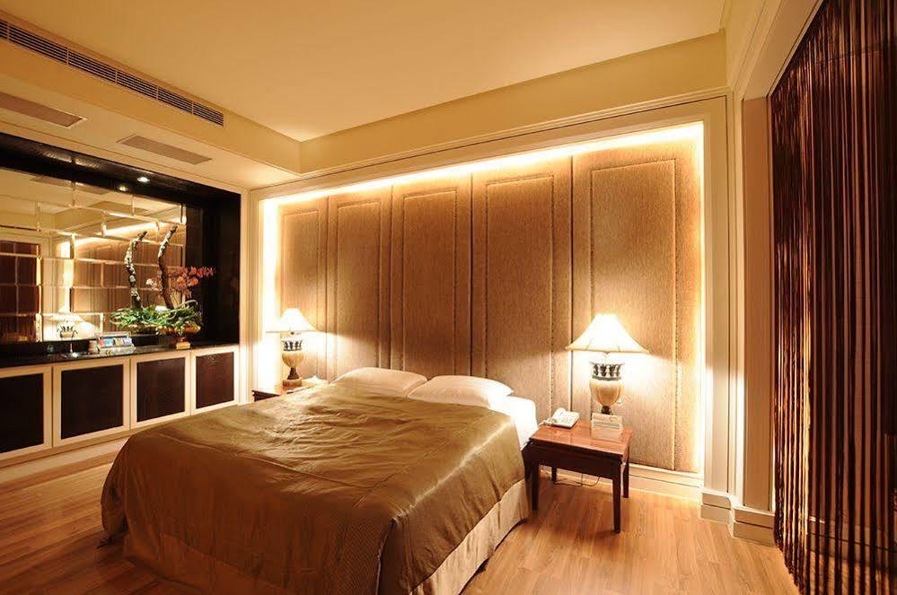 Liti Motel Taichung Exterior foto